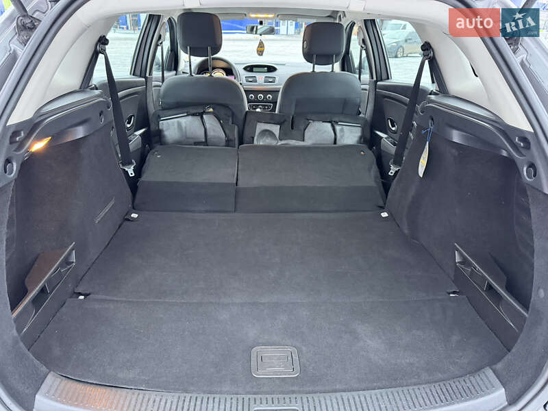 Універсал Renault Megane 2010 в Полтаві фото 42 Універсал Renault Megane 2010 в Полтаві