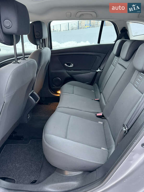 Універсал Renault Megane 2010 в Полтаві фото 77 Універсал Renault Megane 2010 в Полтаві