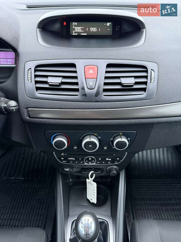 Універсал Renault Megane 2010 в Полтаві фото 83 Універсал Renault Megane 2010 в Полтаві