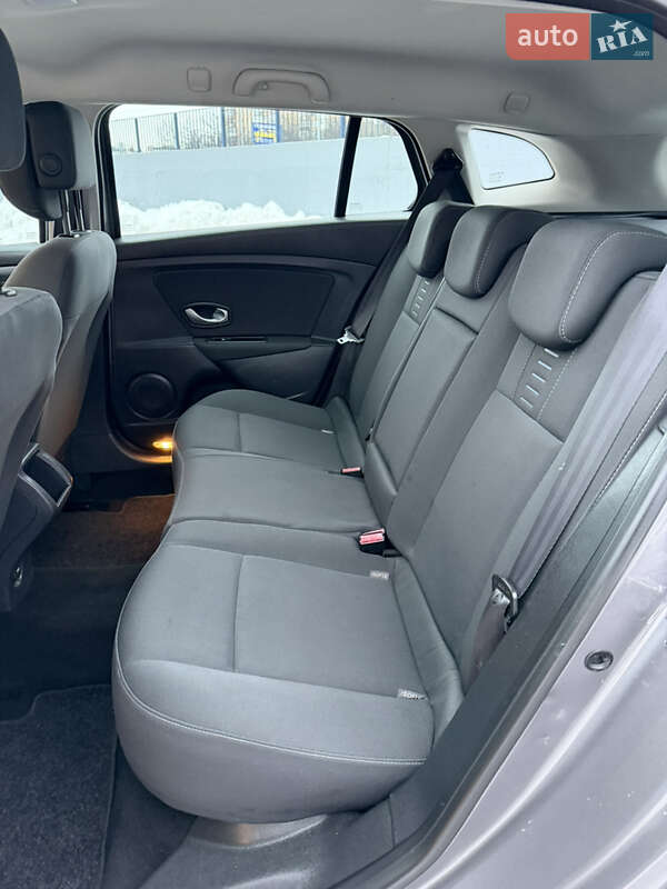 Універсал Renault Megane 2010 в Полтаві фото 135 Універсал Renault Megane 2010 в Полтаві