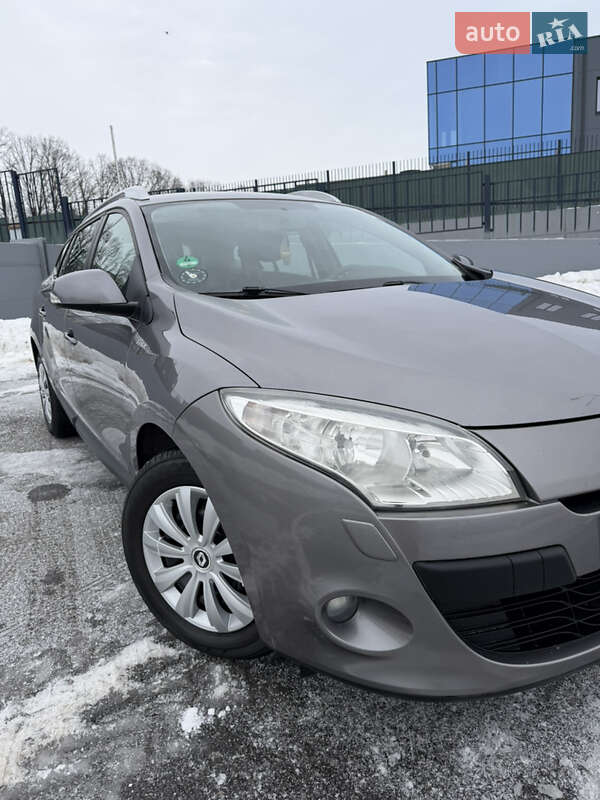 Універсал Renault Megane 2010 в Полтаві фото 142 Універсал Renault Megane 2010 в Полтаві