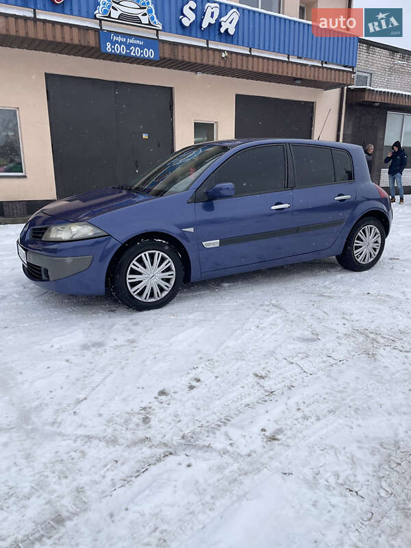 Хэтчбек Renault Megane 2004 в Каменском фото 10 Хэтчбек Renault Megane 2004 в Каменском