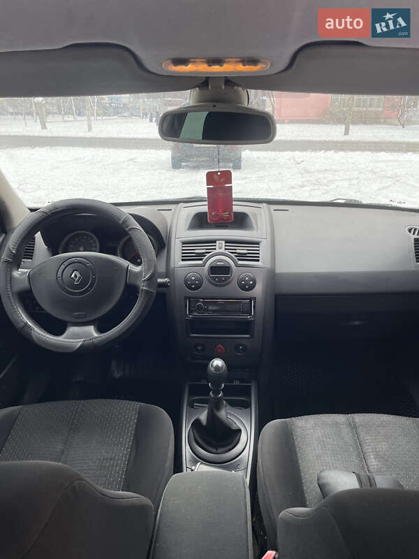 Хэтчбек Renault Megane 2004 в Каменском фото 34 Хэтчбек Renault Megane 2004 в Каменском