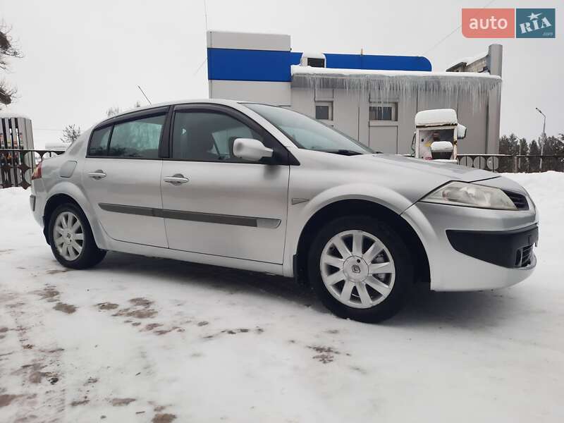 Седан Renault Megane 2006 в Лубнах