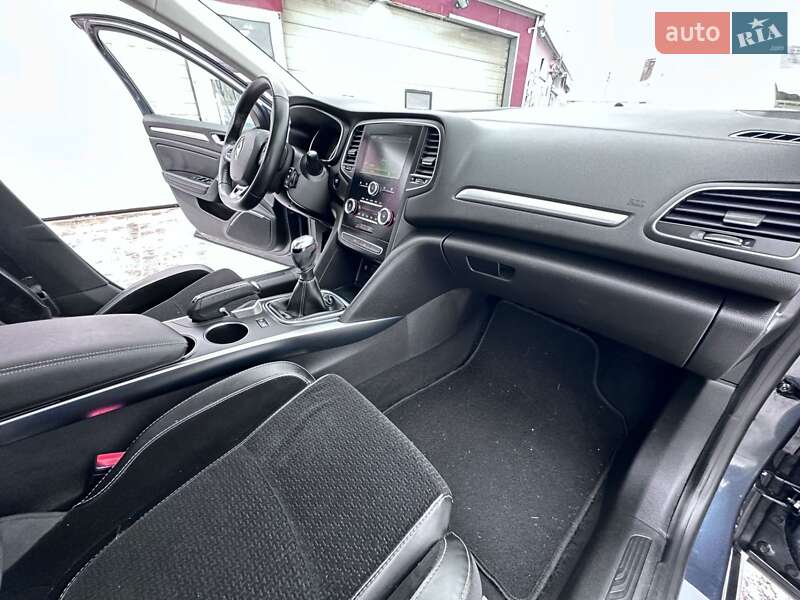 Хэтчбек Renault Megane 2017 в Львове фото 22 Хэтчбек Renault Megane 2017 в Львове