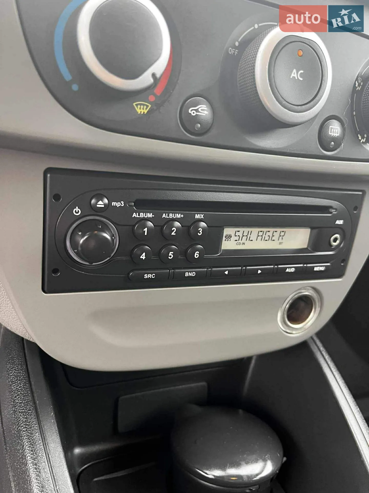 2010 Renault Megane - мініатюра 31