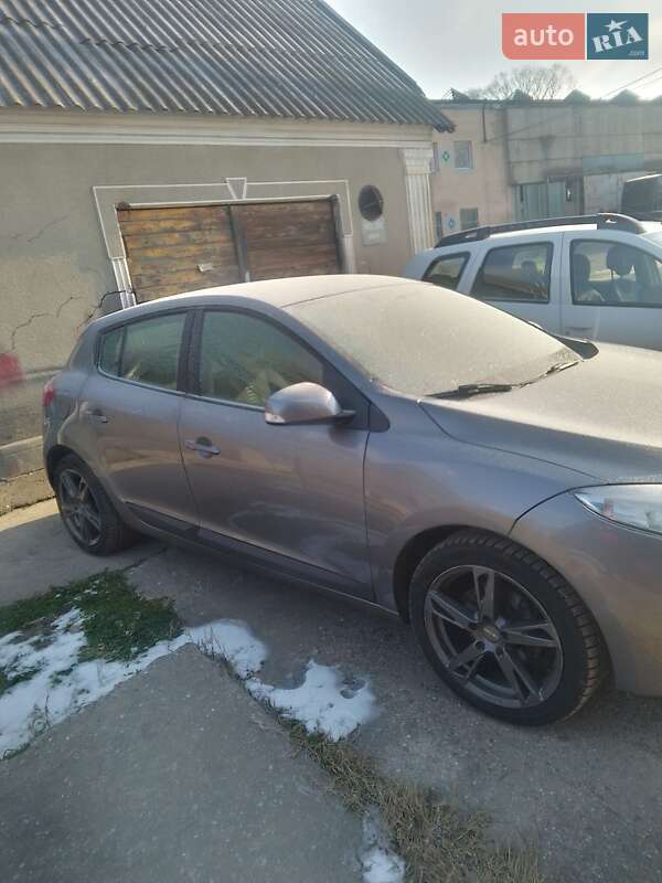 Хэтчбек Renault Megane 2010 в Чернигове
