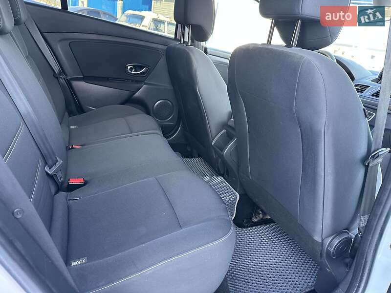 Универсал Renault Megane 2014 в Киеве