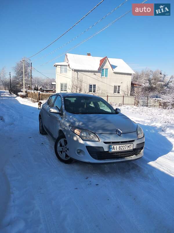 Хэтчбек Renault Megane 2011 в Бабинцам фото 3 Хэтчбек Renault Megane 2011 в Бабинцам
