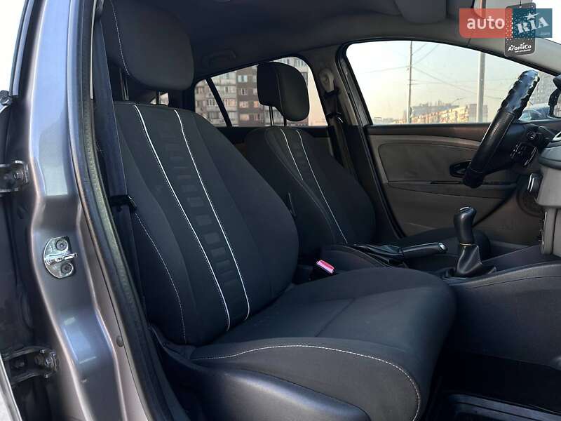 Универсал Renault Megane 2011 в Киеве фото 12 Универсал Renault Megane 2011 в Киеве