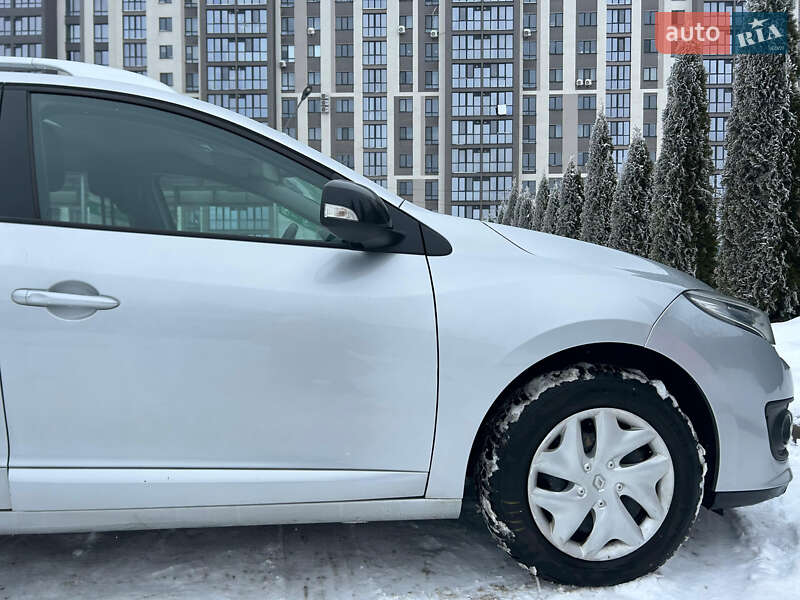 Универсал Renault Megane 2015 в Ивано-Франковске фото 12 Универсал Renault Megane 2015 в Ивано-Франковске