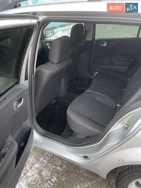 Универсал Renault Megane 2005 в Киеве фото 10 Универсал Renault Megane 2005 в Киеве