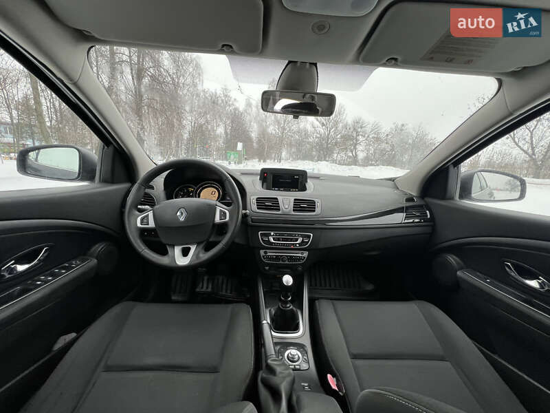 Хэтчбек Renault Megane 2012 в Малине фото 9 Хэтчбек Renault Megane 2012 в Малине