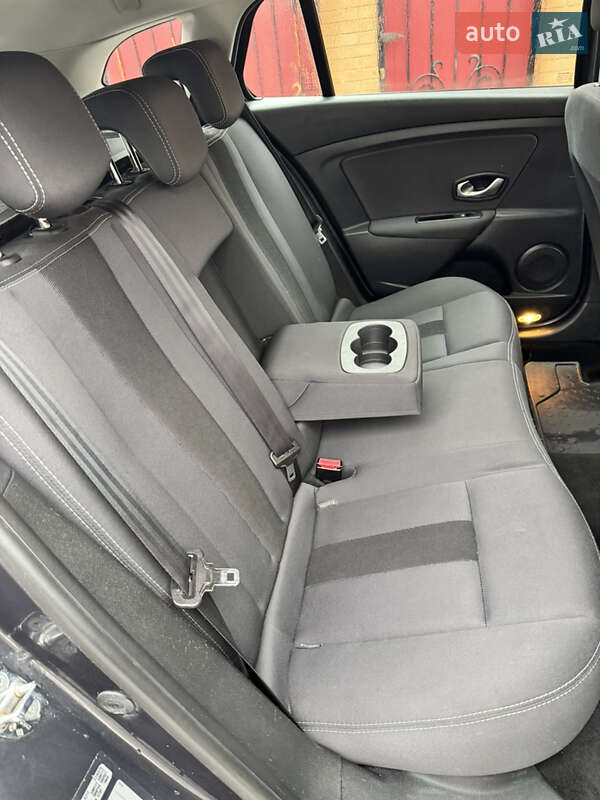 Универсал Renault Megane 2011 в Котельве