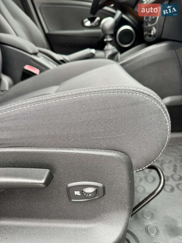 Универсал Renault Megane 2011 в Котельве