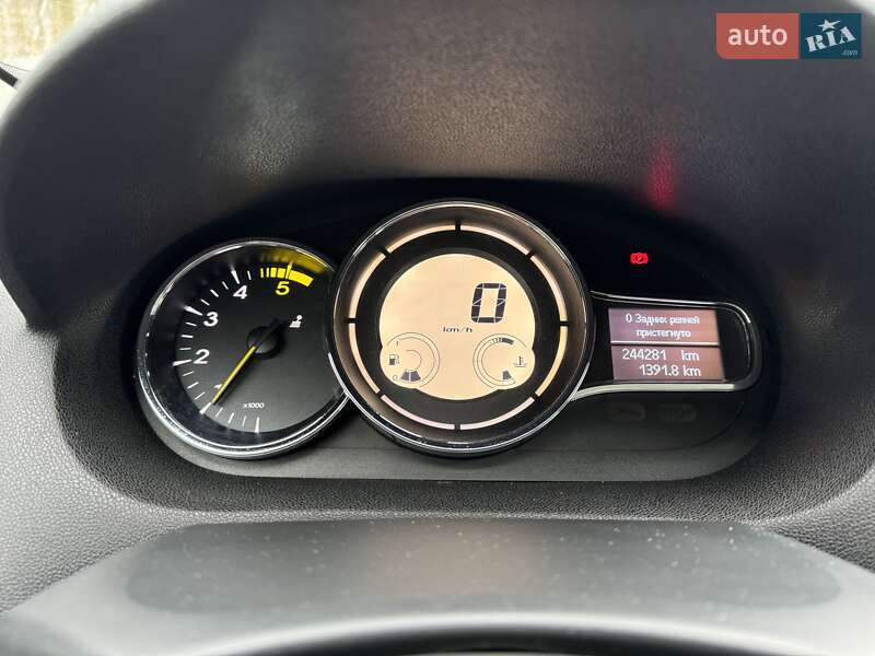 Универсал Renault Megane 2013 в Киеве фото 33 Универсал Renault Megane 2013 в Киеве