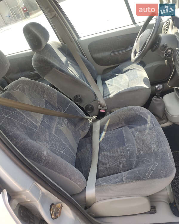 Минивэн Renault Megane 2001 в Житомире