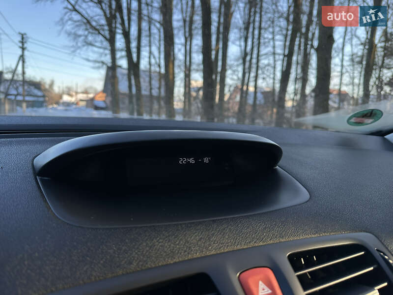 Хэтчбек Renault Megane 2009 в Луцке фото 40 Хэтчбек Renault Megane 2009 в Луцке