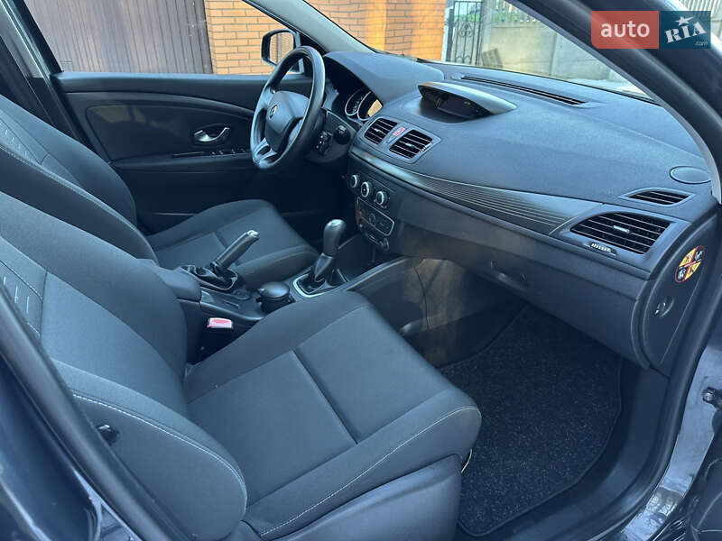 Хэтчбек Renault Megane 2009 в Луцке фото 58 Хэтчбек Renault Megane 2009 в Луцке