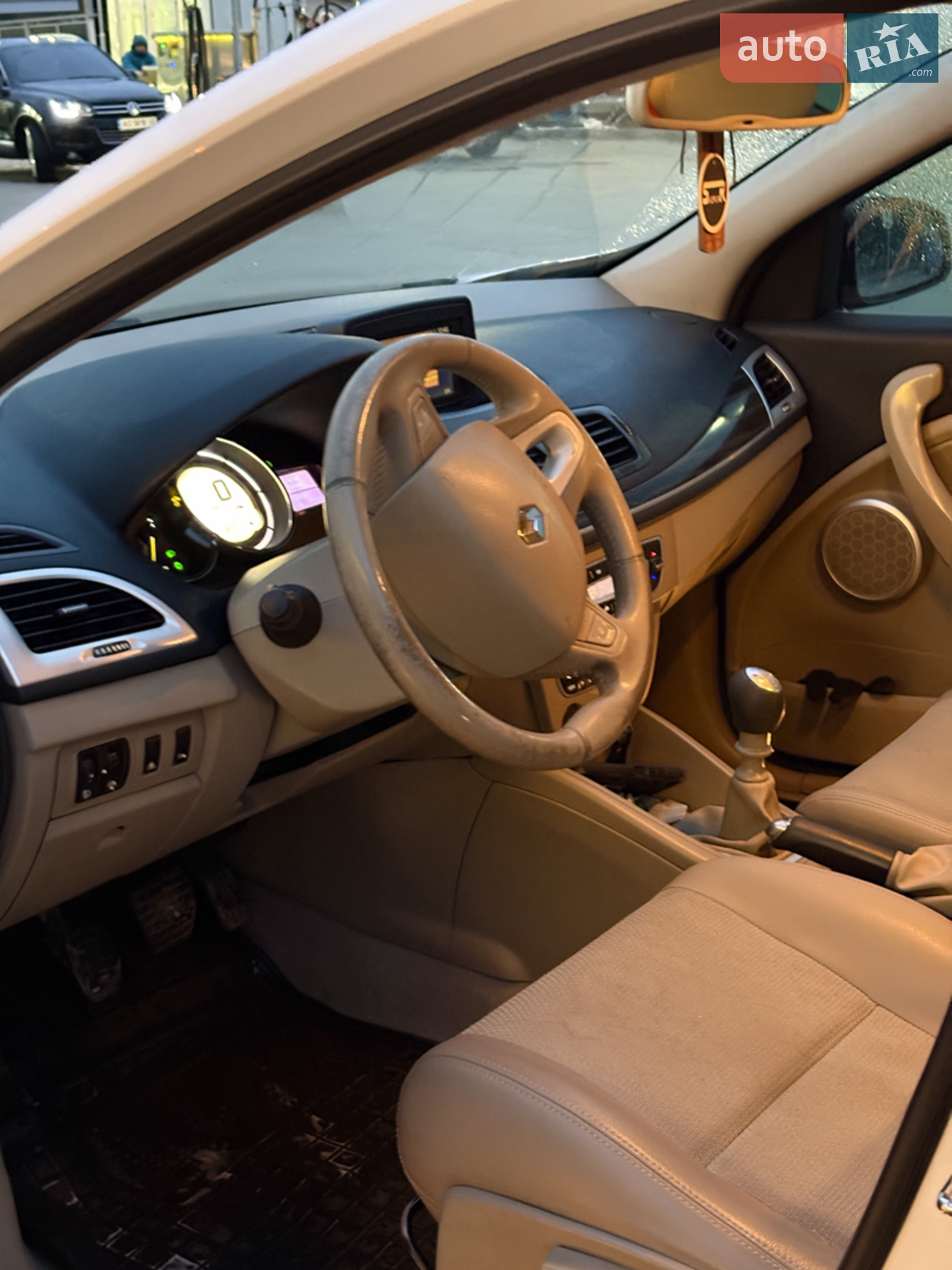 2010 Renault Megane - мініатюра 11