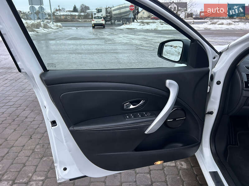 Универсал Renault Megane 2012 в Городке