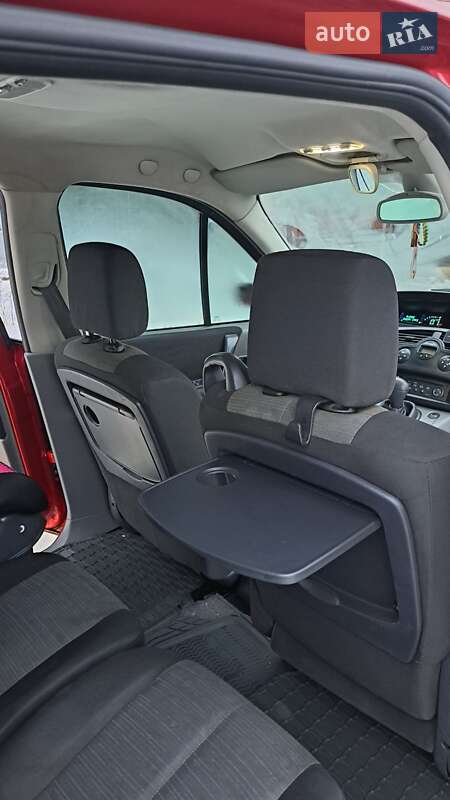 Седан Renault Megane 2005 в Косове