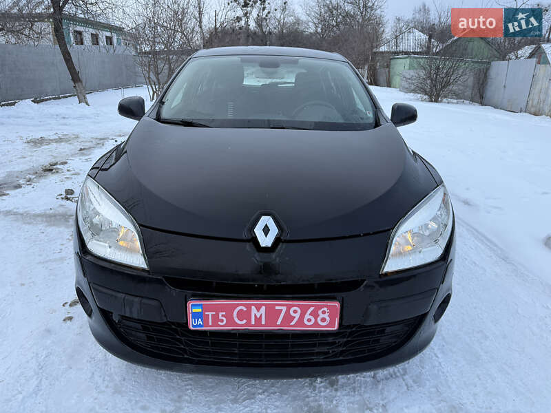 Хэтчбек Renault Megane 2011 в Прилуках