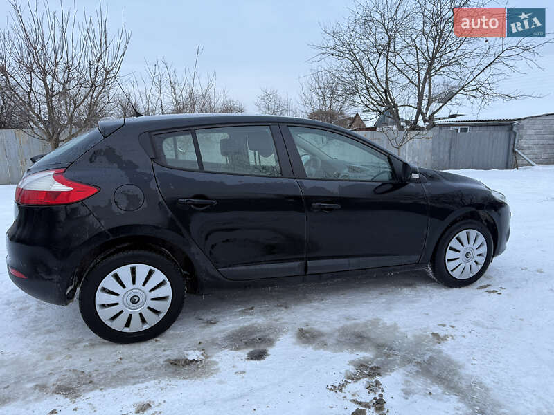 Хэтчбек Renault Megane 2011 в Прилуках