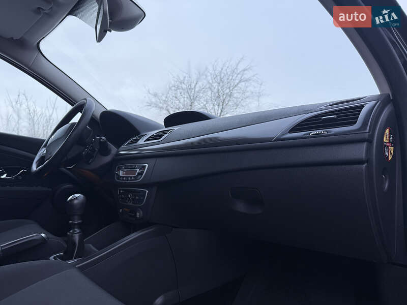 Хэтчбек Renault Megane 2011 в Прилуках