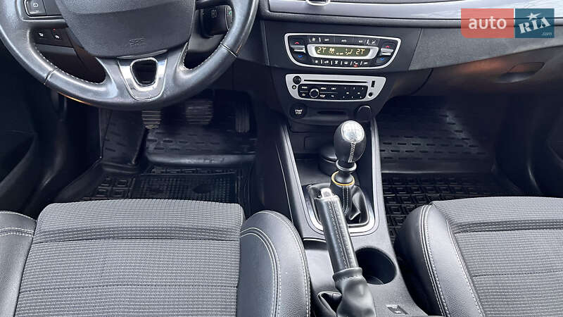 Універсал Renault Megane 2015 в Рівному фото 29 Універсал Renault Megane 2015 в Рівному