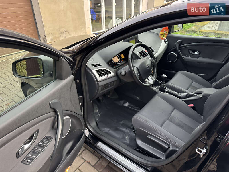 Универсал Renault Megane 2011 в Луцке