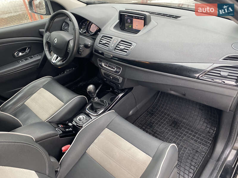 Универсал Renault Megane 2014 в Киеве фото 25 Универсал Renault Megane 2014 в Киеве