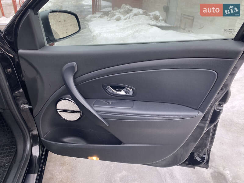 Универсал Renault Megane 2014 в Киеве фото 26 Универсал Renault Megane 2014 в Киеве