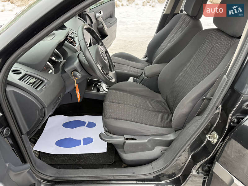 Хэтчбек Renault Megane 2006 в Звягеле фото 19 Хэтчбек Renault Megane 2006 в Звягеле