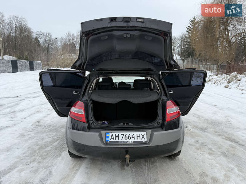 Хэтчбек Renault Megane 2006 в Звягеле фото 28 Хэтчбек Renault Megane 2006 в Звягеле