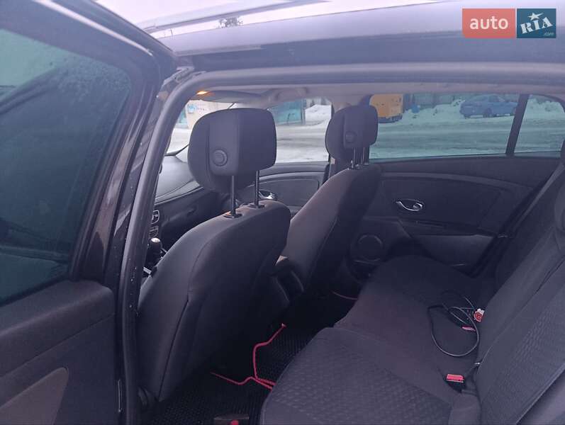 Универсал Renault Megane 2010 в Сарнах фото 9 Универсал Renault Megane 2010 в Сарнах