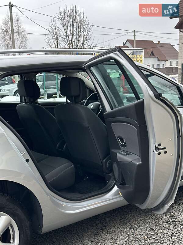 Универсал Renault Megane 2010 в Любешове фото 34 Универсал Renault Megane 2010 в Любешове