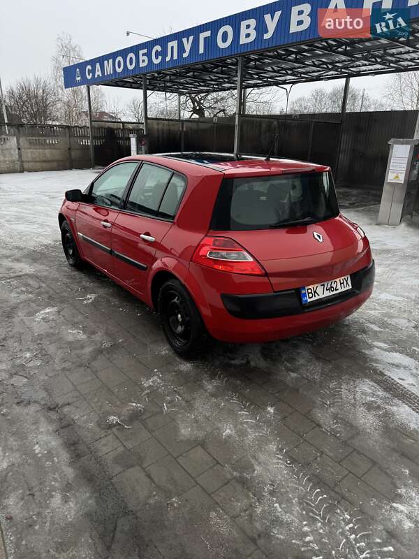 Хэтчбек Renault Megane 2004 в Костополе