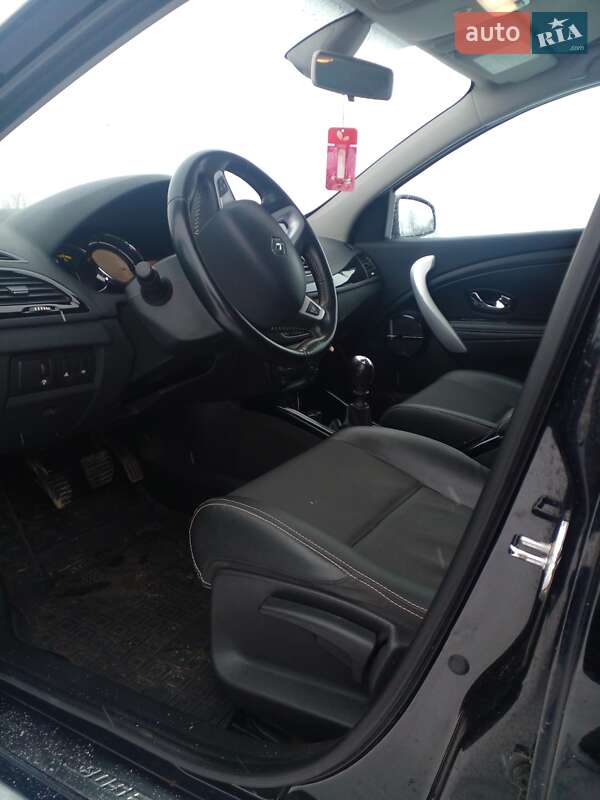 Универсал Renault Megane 2012 в Остроге