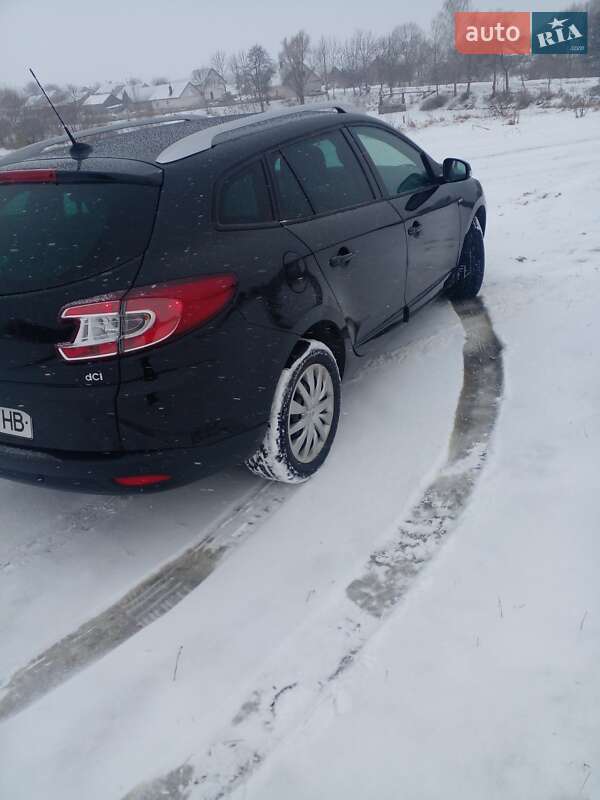 Универсал Renault Megane 2012 в Остроге