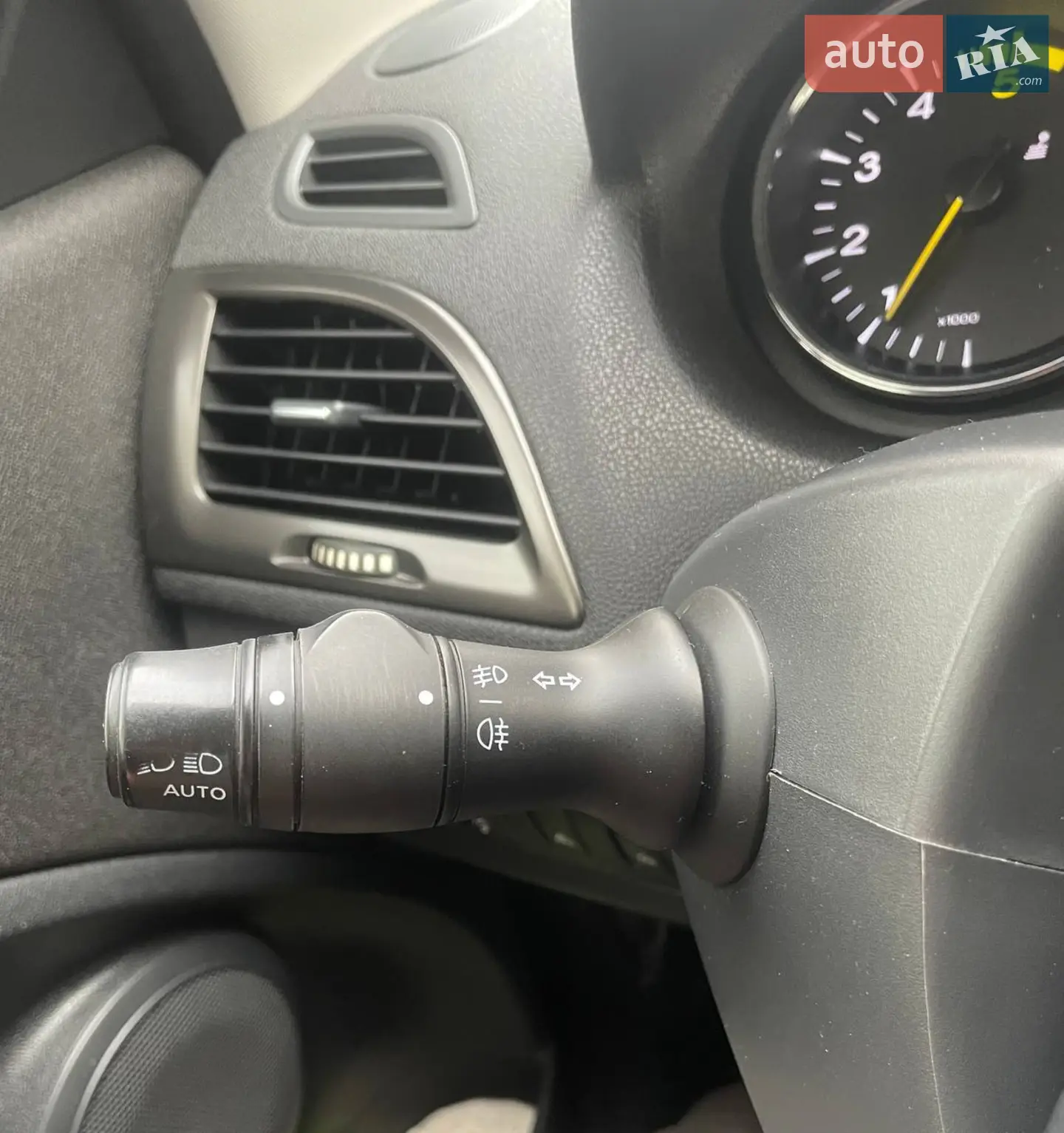 2013 Renault Megane - мініатюра 59