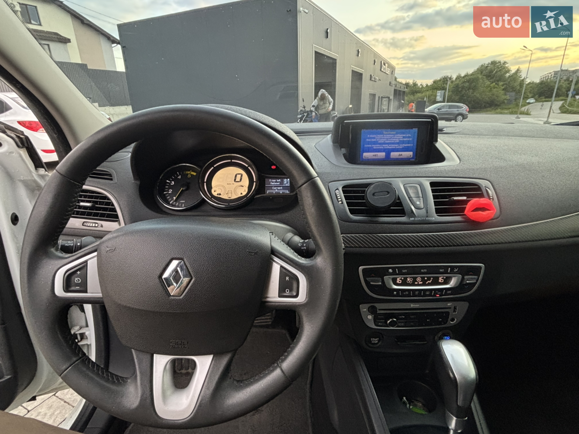 2012 Renault Megane - мініатюра 14