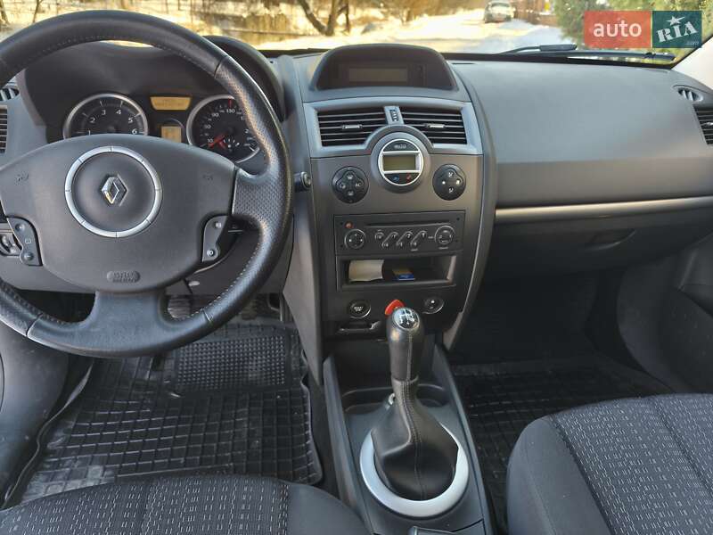 Универсал Renault Megane 2006 в Киеве фото 18 Универсал Renault Megane 2006 в Киеве