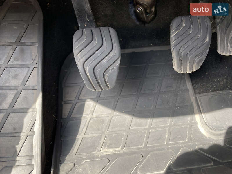 Универсал Renault Megane 2017 в Днепре фото 17 Универсал Renault Megane 2017 в Днепре