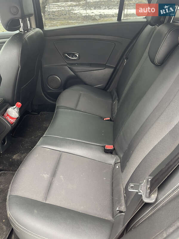 Хэтчбек Renault Megane 2015 в Кропивницком