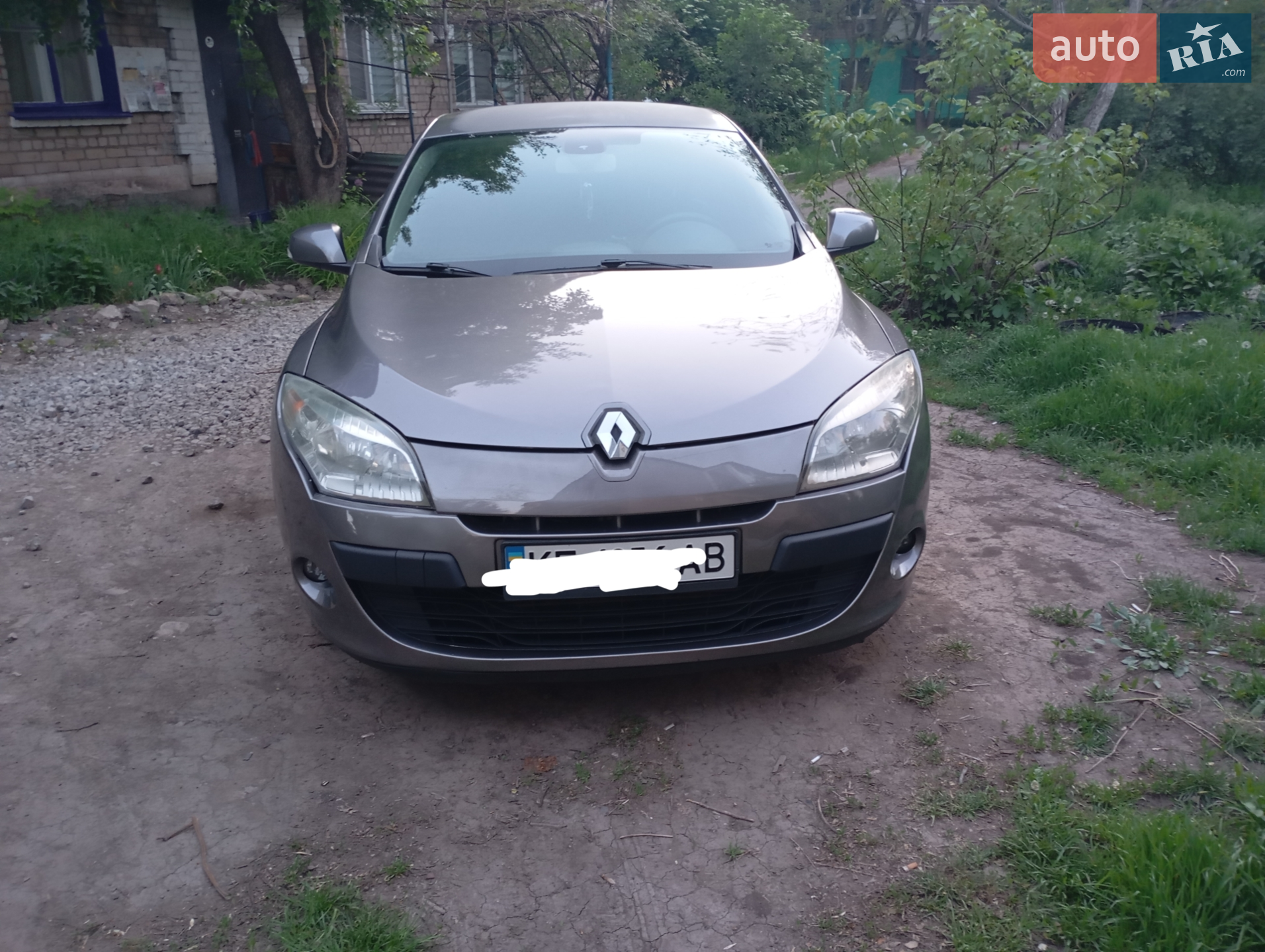 2010 Renault Megane - мініатюра 2