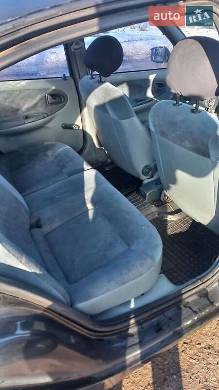Хэтчбек Renault Megane 1996 в Остроге фото 13 Хэтчбек Renault Megane 1996 в Остроге