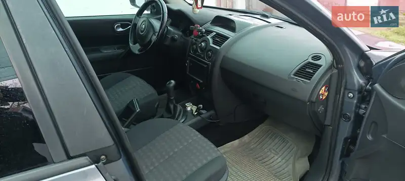 Renault Megane 2006 VIN VF1LM1A0H36580672 фото оголошення 2 з 44