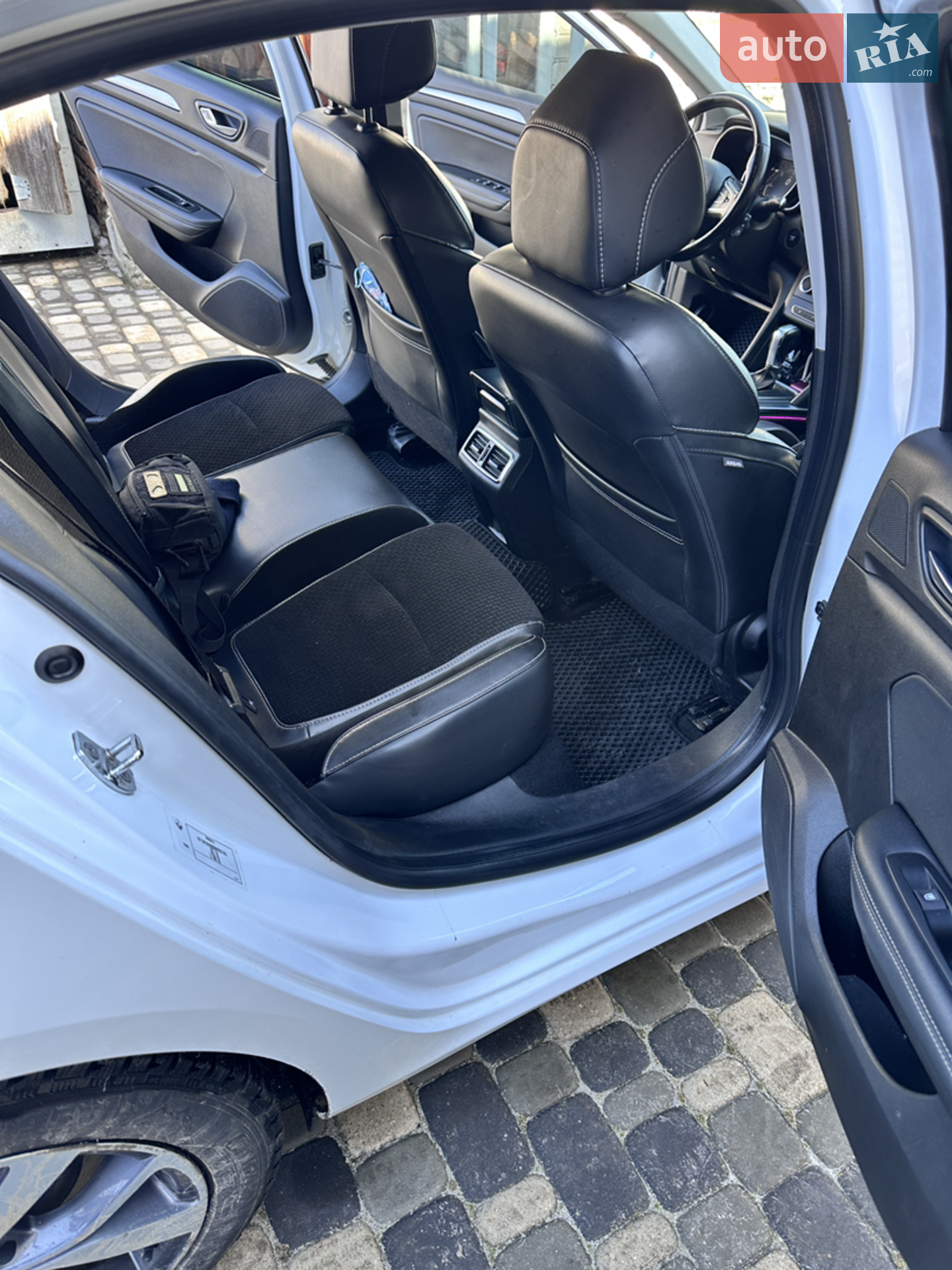 Renault Megane 2017 VIN VF1RFB00658462149 фото оголошення 17 з 30