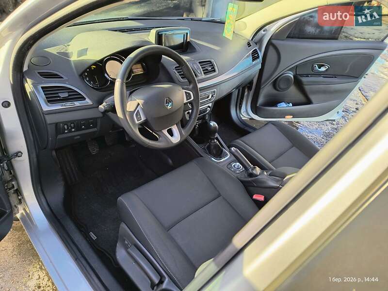 Универсал Renault Megane 2012 в Краснограде фото 12 Универсал Renault Megane 2012 в Краснограде